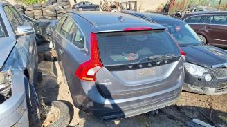 Auto da rottamare Volvo V-60 V60 I (FW/GW), Combi, 2010 / 2018 2.0 D2 16V 2015
