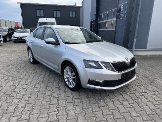 Skoda Octavia 85 KW LIMOUSINE FACELIFT AMBITION KLIMA picture 4