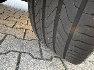 Skoda Octavia 1.6 TDI DSG KLIMA NAVI AHK SITZHEIZUNG picture 16