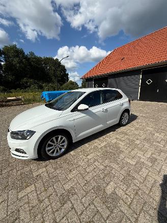 Unfallwagen Volkswagen Polo 1.0 HIGHLINE NAVI AIRCO VIRTUAL COCKPIT 2019/8
