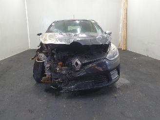 Renault Clio Mk4 0.9 TCe Dynamique GT Line picture 2