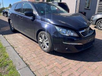 rozbiórka samochody osobowe Peugeot 308 308 SW (L4/L9/LC/LJ/LR), Combi 5-drs, 2014 / 2021 1.2 12V e-THP PureTech 130 2014/11