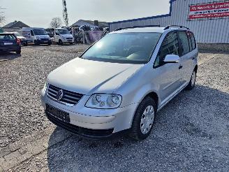 demontáž osobní automobily Volkswagen Touran 1.9 TDI Zilver LA7W Onderdelen BXE Motor 2006/3