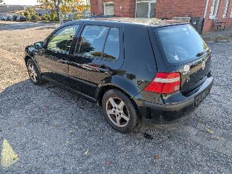 Volkswagen Golf 1.9 TDI picture 7