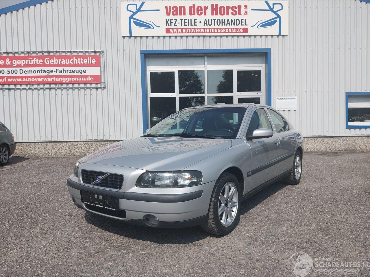 Volvo S-60 2.4 Zilver