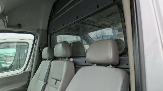 Volkswagen Crafter 2.5 TDI picture 24