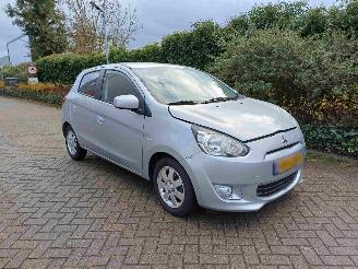 Schadeauto Mitsubishi Space-star 1.0 Bright 2015/7