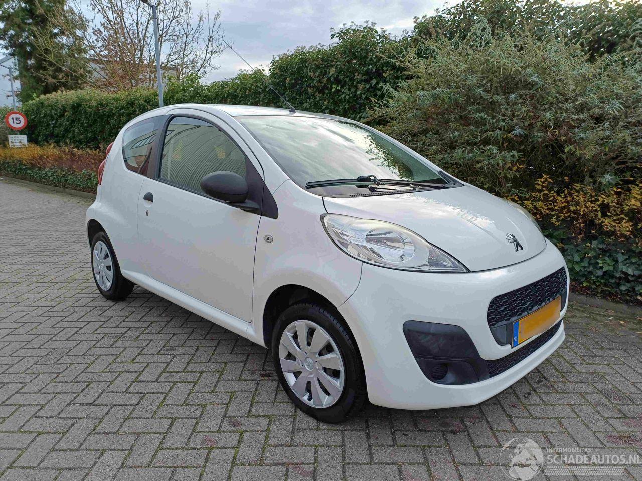 Peugeot 107 1.0 Access Accent airco  * MOTORSCHADE *