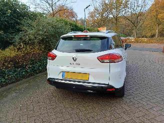 Renault Clio Estate 0.9 TCe Expression * MOTORSCHADE * picture 16