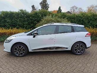 Renault Clio Estate 0.9 TCe Expression * MOTORSCHADE * picture 15