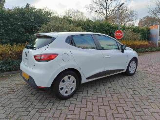 Renault Clio 1.5 dCi ECO Expression 5drs picture 2