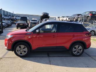 skadebil auto Suzuki Vitara Hybrid 1.4i 95kW 2021/6