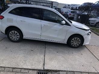 Auto incidentate Mercedes B-klasse B200D Automaat 2021/8