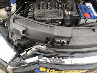 Peugeot 208 1.2i 60kW E6 Airco, Navi picture 11