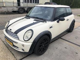 Mini Mini ONE Airco 66kW picture 2