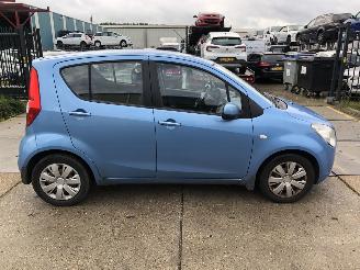 Vaurioauto  passenger cars Opel Agila 1.0i LPG Af fabriek AIRCO 2010/10