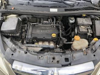 Opel Corsa 12i 16v picture 9