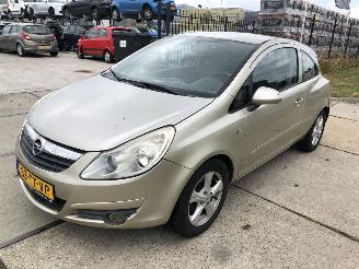 Opel Corsa 12i 16v picture 2