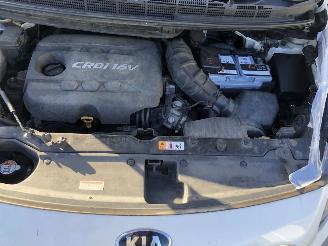 Kia Carens 17crdi 100kW E5 7 zitter picture 12