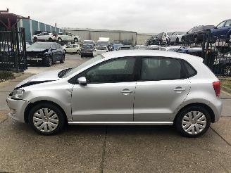 Vaurioauto  passenger cars Volkswagen Polo 14i 16v E5 5drs 2011/10