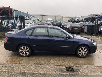 damaged passenger cars Subaru Legacy 2.0i 101kW AWD Sedan 2007/10