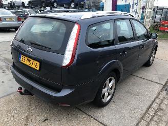 Ford Focus 16i 74kW E5 Combi picture 3