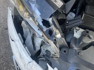 Peugeot 108  picture 26