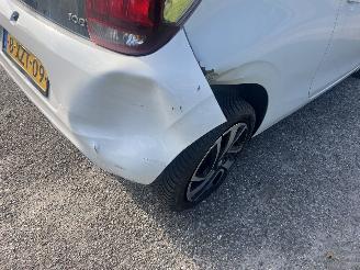 Peugeot 108  picture 15