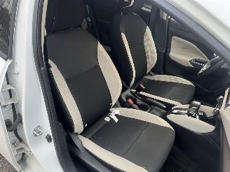 Nissan Micra Automaat !! picture 16