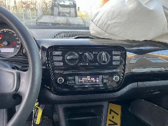 Volkswagen Up! Weinig km !! picture 12
