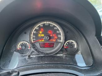 Volkswagen Up! Weinig km !! picture 11