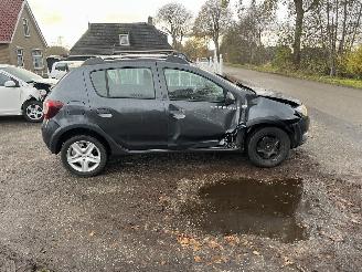 Dacia Sandero Automaat !! Weinig km !! picture 6