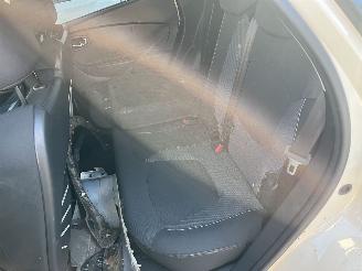 Renault Captur  picture 9