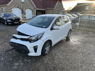 skadebil auto Kia Picanto 2023/11