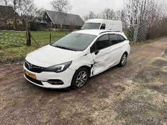 Avarii autoturisme Opel Astra SPORTS TOURER 1.5 cdti weinig km !! 2020/8