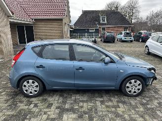 Hyundai I-30 Weinig km !! picture 6