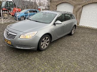 damaged passenger cars Opel Insignia SPORTS TOURER 1.6 turbo !! 2010/6