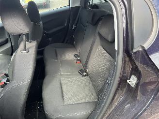 Peugeot 208 1.2 puretech picture 13