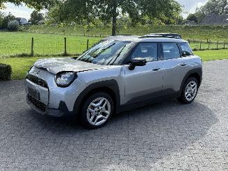 Schadeauto Mini  Aceman SE 49,2 kWh 2025/3