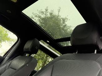 Land Rover Defender X-Dynamic / 4WD / 3.0 Diesel / Automaat / Panorama picture 8