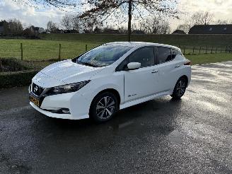 krockskadad bil auto Nissan Leaf Acenta 40 kWh 2018/10