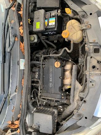 Opel Corsa 1.4 16V ENJOY picture 10