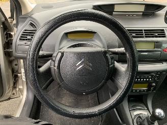 Citroën C4 1.4 16V IMAGE picture 19