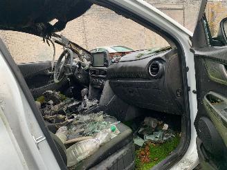 Hyundai Kona  picture 8