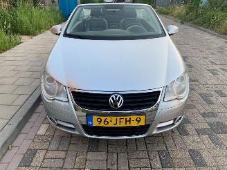 Schadeauto Volkswagen Eos 2.0 16V FSI 2009/5