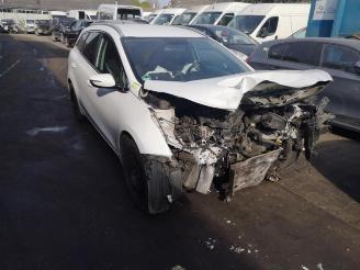 Autoverwertung Kia Cee d Cee'd Sportswagon (JDC5), Combi, 2012 / 2018 1.4i CVVT 16V 2012/12