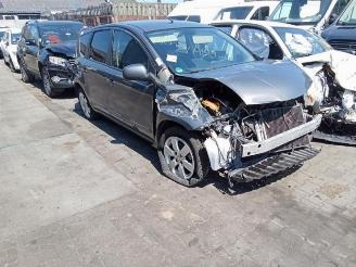 Salvage car Nissan Note Note (E11), MPV, 2006 / 2013 1.6 16V 2006
