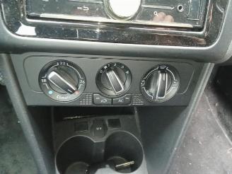 Volkswagen Polo Polo V (6R), Hatchback, 2009 / 2017 1.2 12V BlueMotion Technology picture 12