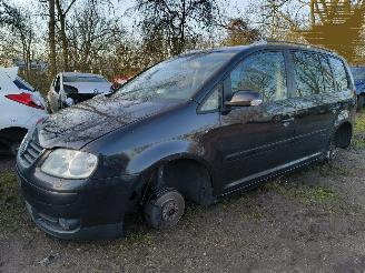 Uttjänta bilar auto Volkswagen Touran 2.0 TDI 2005/5