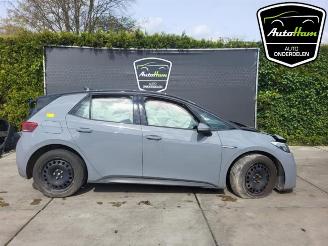 Vrakbiler auto Volkswagen ID.3 ID.3 (E11/E12), Hatchback 5-drs, 2019 First, Life, Pro 58 kWh 2022/12